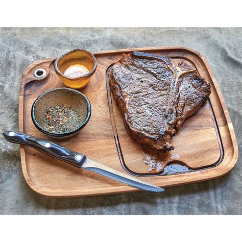 Steak connoisseurs, the last half is getting cold... > General