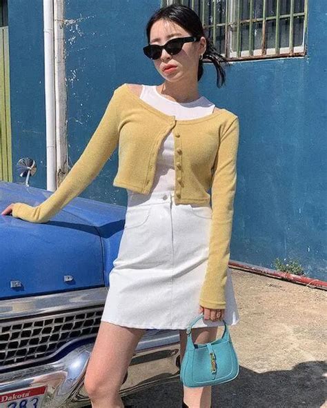 60+ Cute Korean Skirt Outfits For Korean Fashion Lovers: How To Style ...