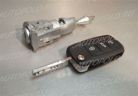 Личинка замка передней левой двери с ключом VW Polo Sedan VAG 107837167BA