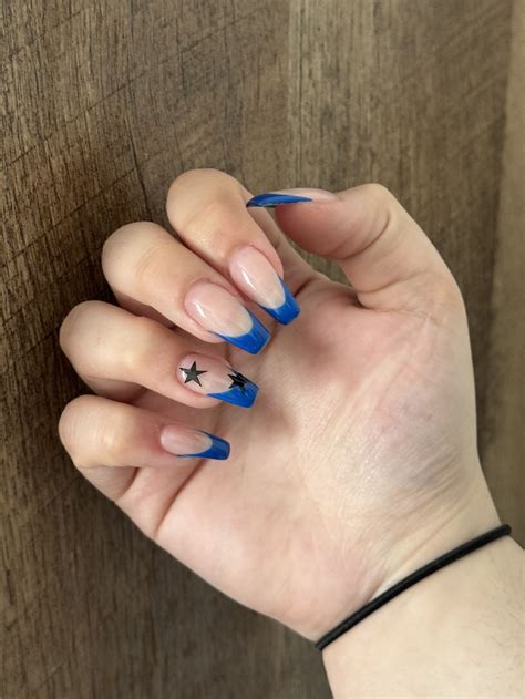 billie eilish nails in 2025 | Concert nails, Basic nails, Acyrlic nails