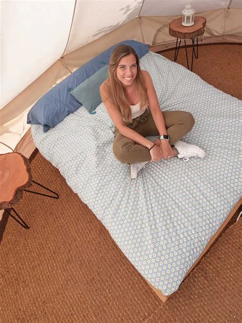 how to remove mattress stains 1