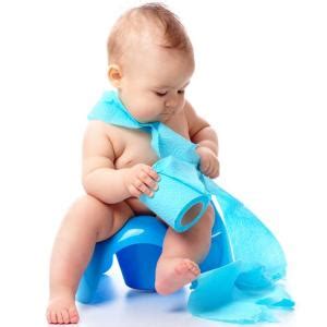 Основные причины почему ребенок какает водой