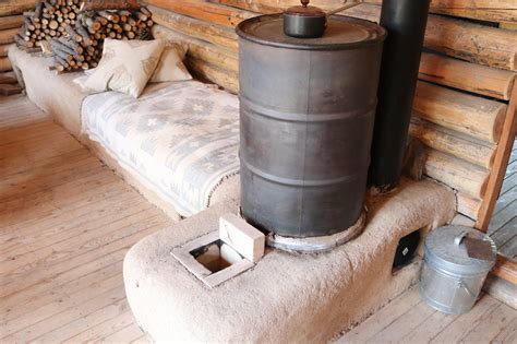 How to Use a Rocket Mass Heater to Cook & Heat Off-Grid