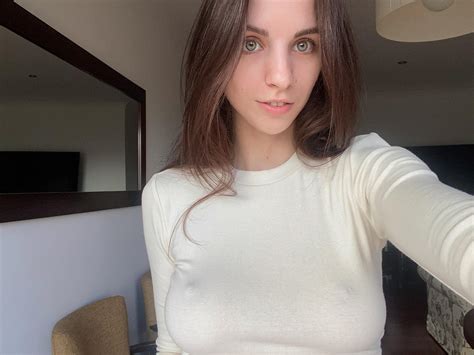 10000 best r/braless images on Pholder | This shirt only seems modest