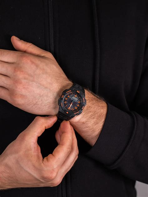 Casio AQ-S800W-1B2VEF - Zegarek.net