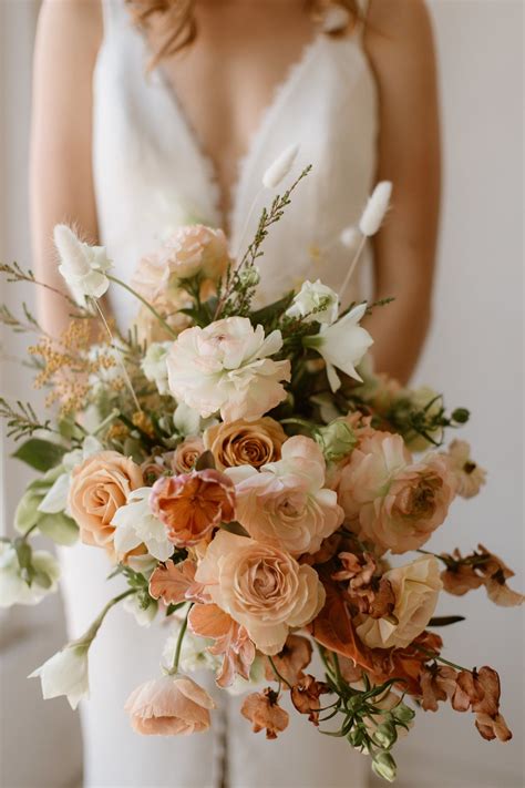 Everbloom Floral Design - Terracotta Editorial | Flower bouquet wedding