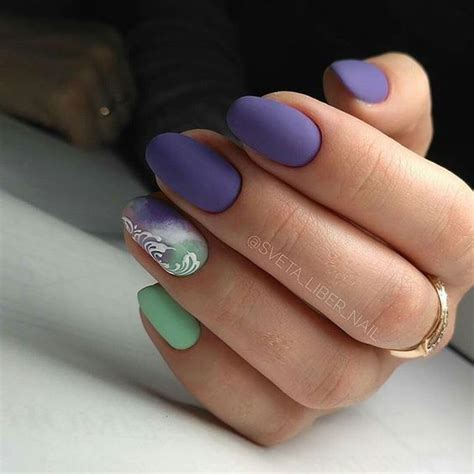 20 оригинальных вариантов маникюра с вензелями | Lace nails, Instant ...