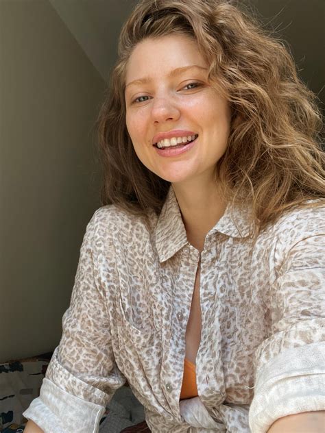 I’m not a kitty I am a wild leopard today. No make up leopard hehe : r