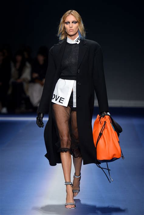 Pictures of Anja Juliette Laval