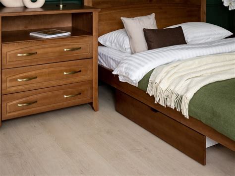 Кровать king size из массива сосны 200х200 см орех "Тахта" Marselle ...