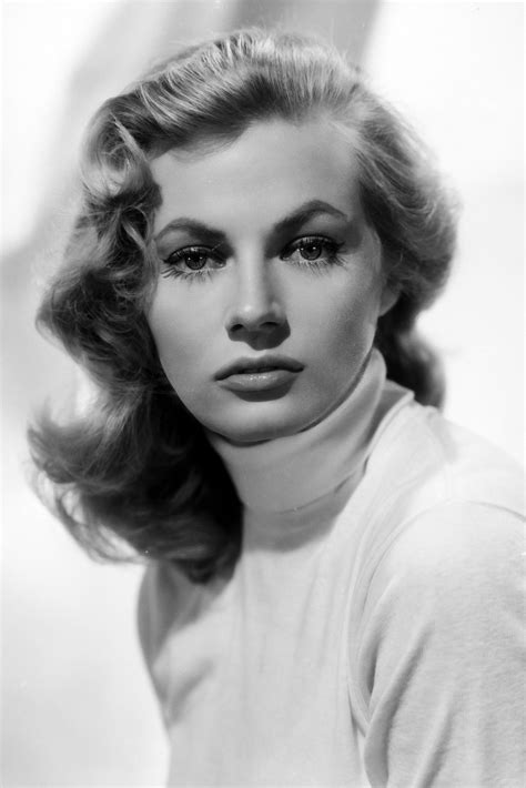 安妮塔·艾克伯格 (Anita Ekberg) 角色解析、出演作品、人物照片 - 剧面