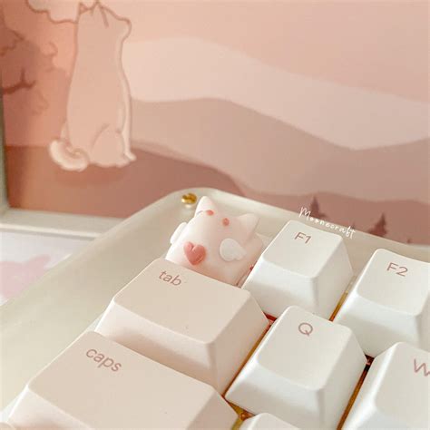 Kiki - Cherry blossom Raffle 🤍🌸 : r/keycaps
