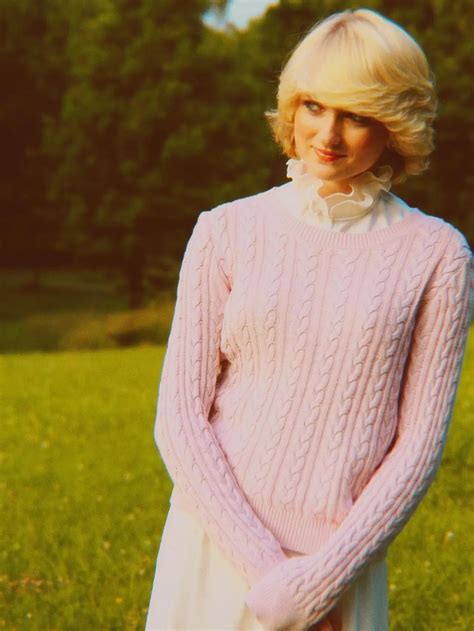 6 Potret Rose Nora Anna, Seleb TikTok yang Miliki Paras Mirip Princess