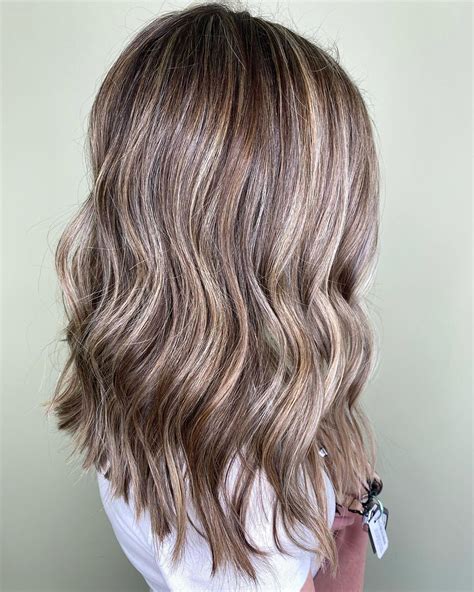 25 dark brown hair with blonde highlights ideas for luscious brunettes ...