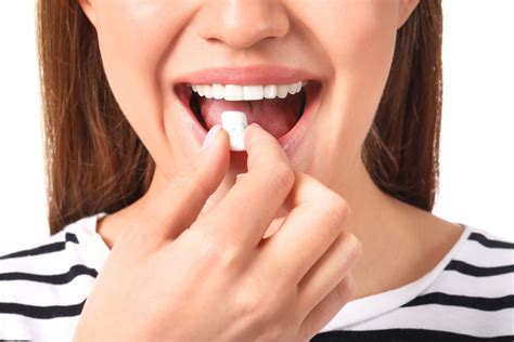 Dentist reveals the hidden benefits sugar-free gum has for your teeth