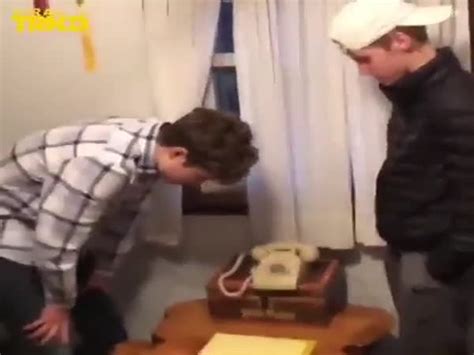 You Have 4 Minutes To Dial That Number