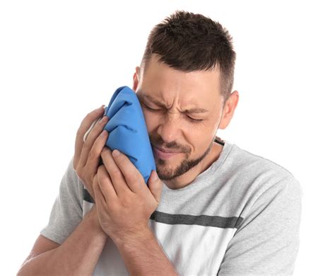 Is Heat or Ice Better for a Toothache? | Coliseum Dental Concord
