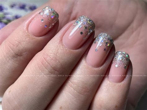 Маникюр,растяжка, градиент, блески | Nails, Beauty