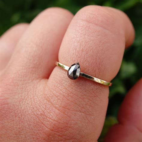 Salt & Pepper Diamond 0.60ct - Bloody Mary Metal