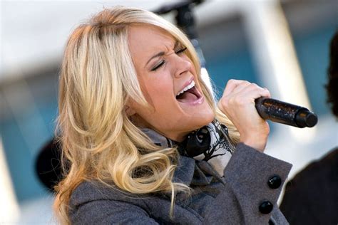 Top 13 Country Music Artists of All-Time - Play The Tunes