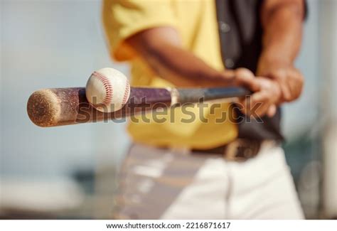baseball  hit royalty  images stock  pictures
