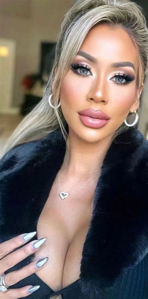 Big Fake Lips & Barbie Tingz on Tumblr
