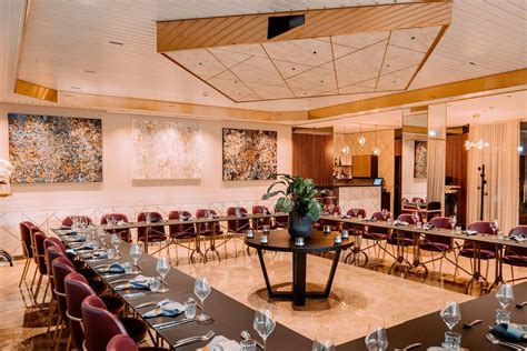 Welcome to Hotel Keflavik, located by Keflavik Airport in Iceland