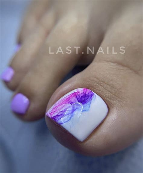 Pin by Татьяна on педикюр | Gel toe nails, Simple toe nails, Toe nail art