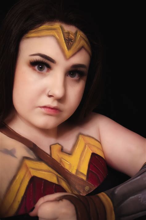 Wonder Woman DC Comics Collab Body Paint - Mae Polzine