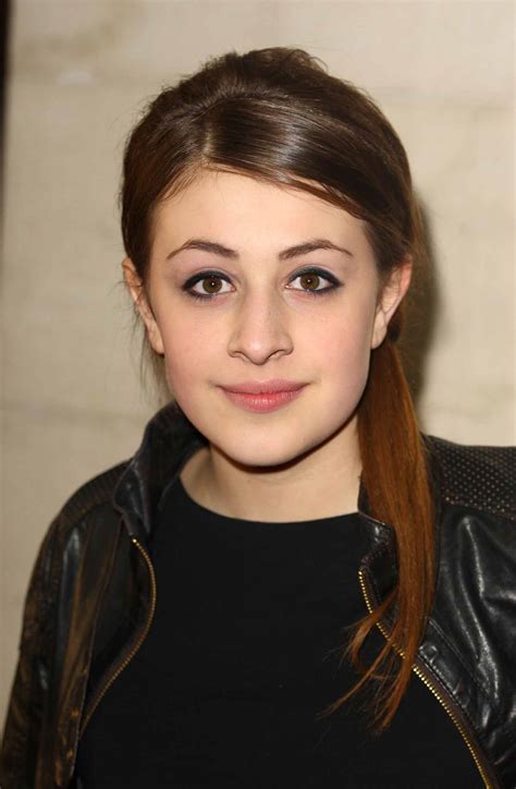 Georgia Groome Bio, Age, Height, Career, Boyfriend, Net Worth ...