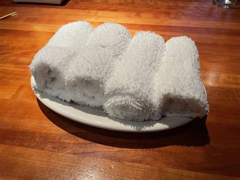 Check the dress code for hillstone park avenue south new york ny today 28