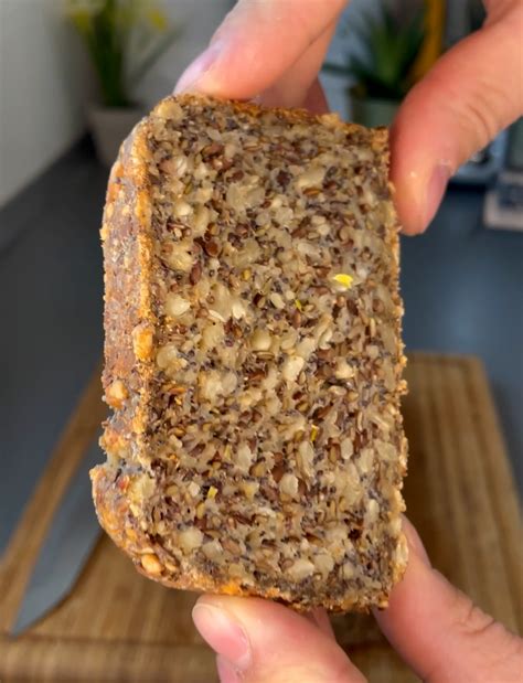 Korn an Korn Brot ohne Mehl - Jo Semola