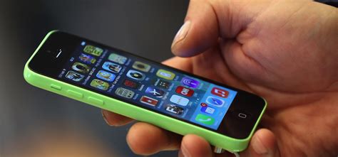 В iPhone террориста из Сан-Бернардино «нет ничего интересного»