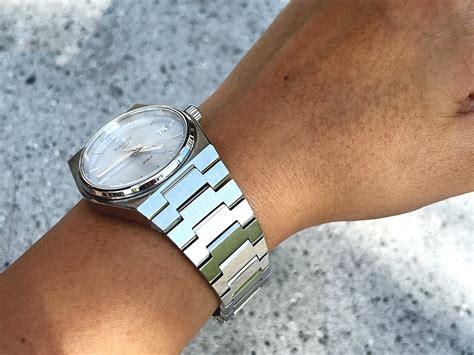 Hands On: Tissot PRX 35mm Review
