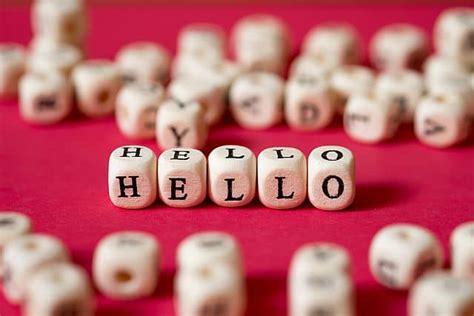 EN Podcast: Hello and Goodbye - Greetings in English