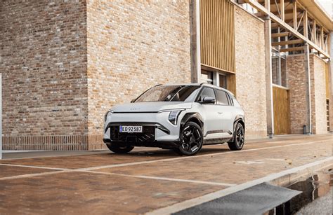 Kia EV3 - Elektrisk SUV - Årets Bil i Danmark 2025 - Jørgen Hansen Biler