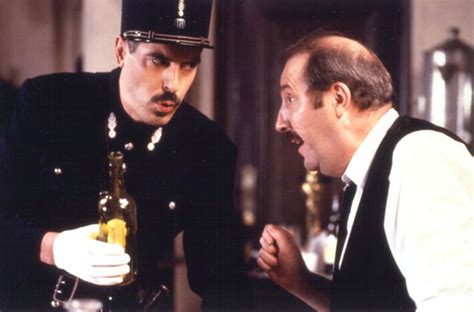 Alo, alo ('Allo, 'allo!) - Serije - mojtv.net