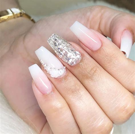 Unhas Noiva Civil - Unhas Decoradas para Casamento 2024: Ideias para Igreja e Civil