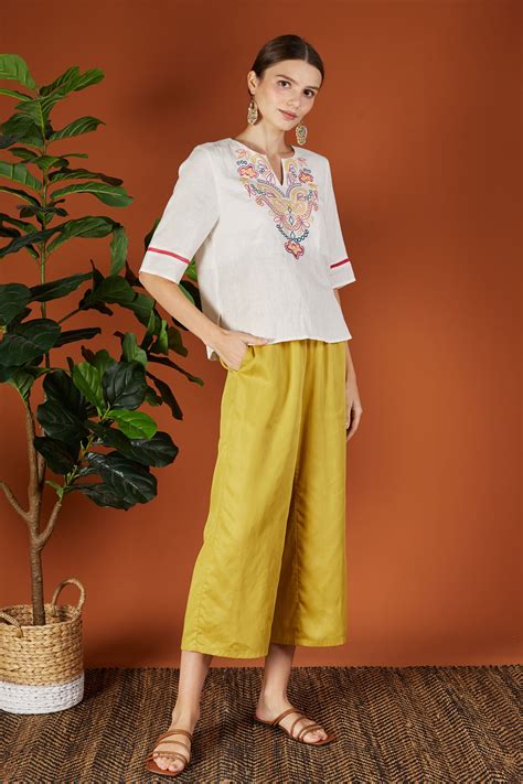 Island Shop - Resort Wear, Versatile Design