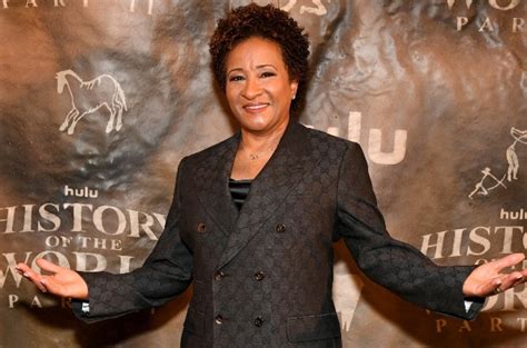 Comedian Wanda Sykes made a fan laugh so hard they almost died, and ...