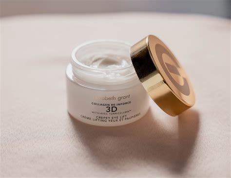 Secrets of Elizabeth Huberdeau’s Writing Routine Revealed 17