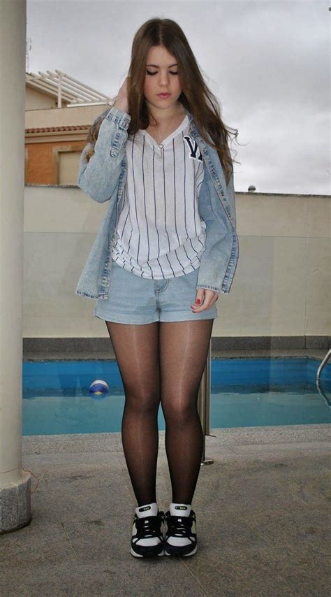 Amateur Pantyhose (@AmateursInHose) / X | Legs outfit, Pantyhose