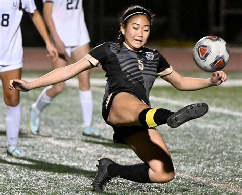 Vista Murrieta girls soccer team stuns Citrus Valley on Destiny Cabrera