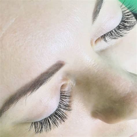 Pin by Mariella Houehanou on Eyelash extensions | Eyelash extensions ...