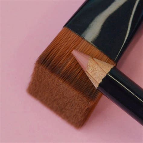 Карандаш для губ 322. | Lipstick, Powder brush, Beauty