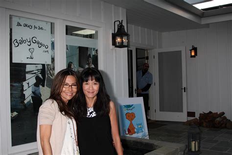 los angeles, 28 de abril - vanessa marcil-giovinazzo, suzanne whang en