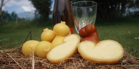 Итальянский сыр скаморца: с чем едят, как делают, рецепты, калорийность ...
