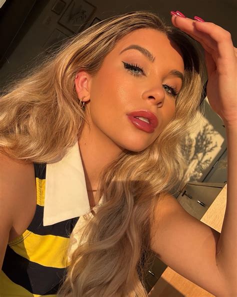 Gabrielle Moses | Havin a moment | Instagram