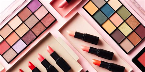 12 Best Makeup Kits for Beginners - Beginner Makeup Kits & Sets