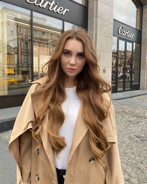 Юля Годунова в Instagram: «Москва явно меня не отпускает. ⠀ Ещё порция ...